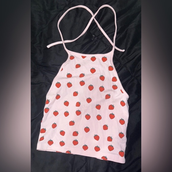 Forever 21 Tops - Strawberry Shortcake Crop Top